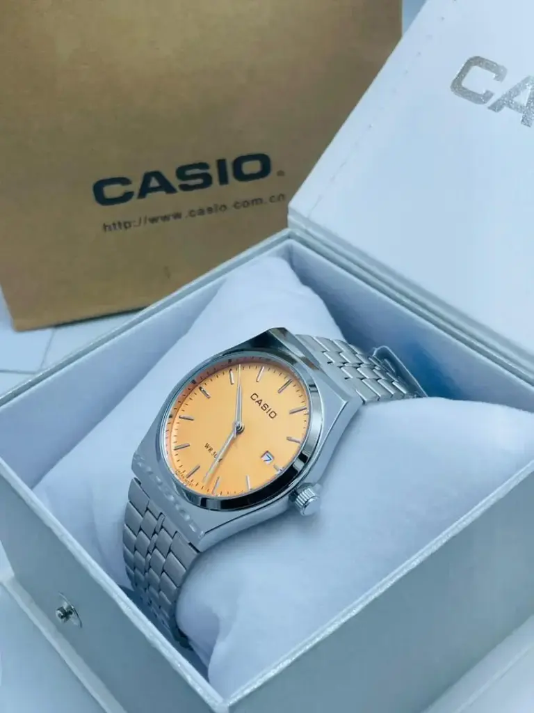 Casio Jaune